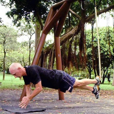 Suspended%20Clap%20Push-up
